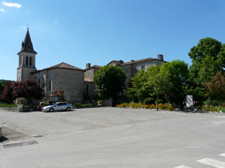 Le village  Crédit / André Pommiès - Le Boulvé
