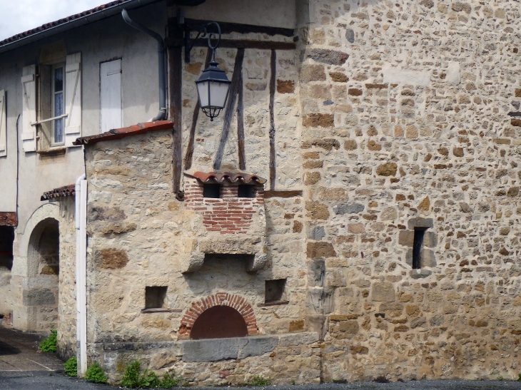 Maison avec four - Lentillac-Saint-Blaise