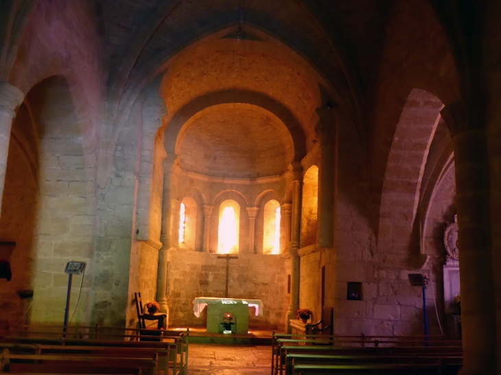 L'intérieur de l'église - Lunan