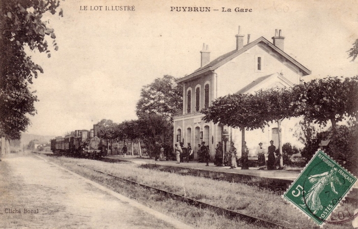 La gare il y a un siècle - Puybrun