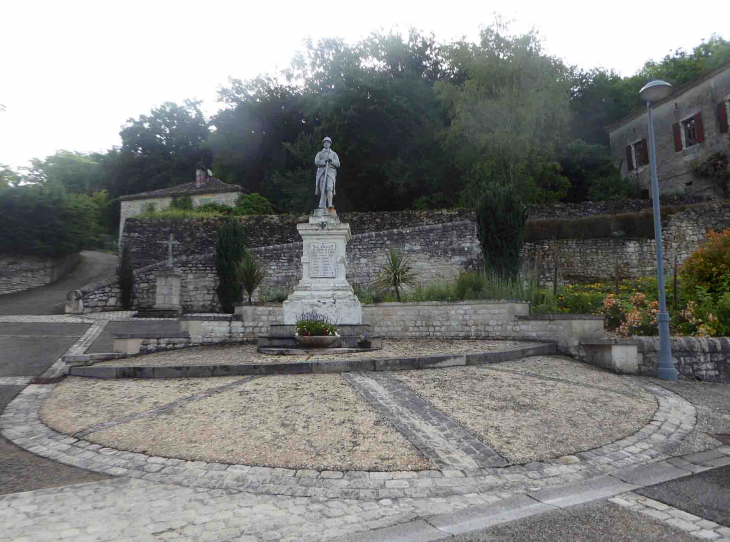 Le monument aux morts - Sainte-Alauzie