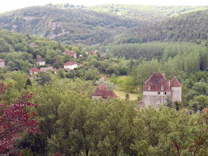 Vue sur le château - Sauliac-sur-Célé