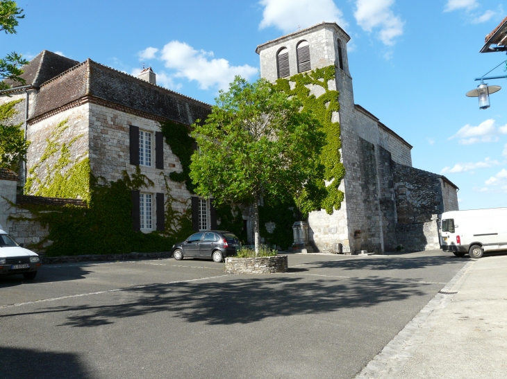 L'église  Crédit : André Pommiès - Sérignac