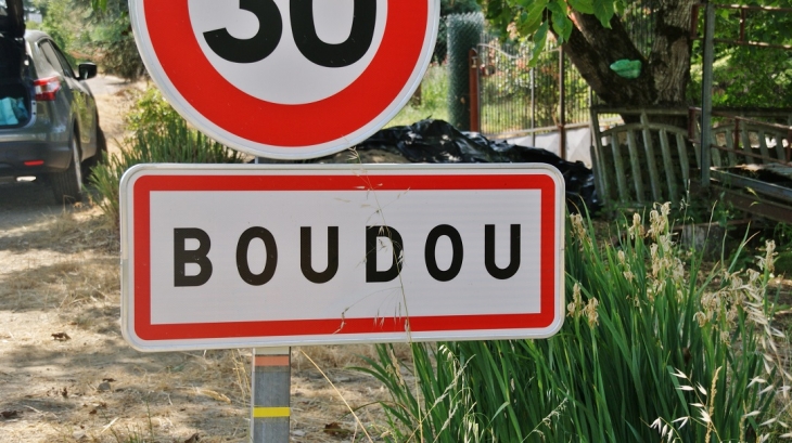  - Boudou