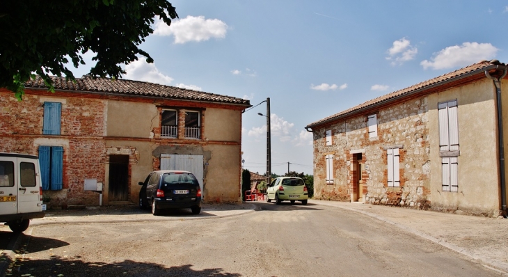 Le Village - Boudou