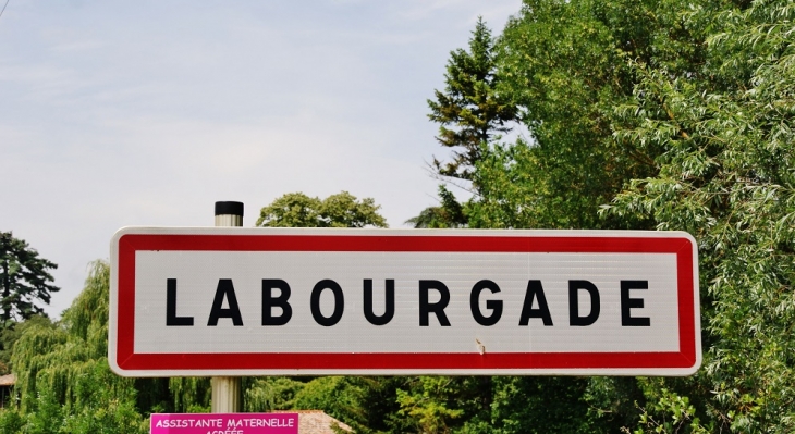  - Labourgade