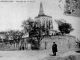 L'entrée de la ville, début XXe siècle (carte postale ancienne).