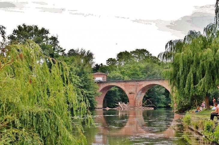 Pont sur L'Aveyron - Lamothe-Capdeville