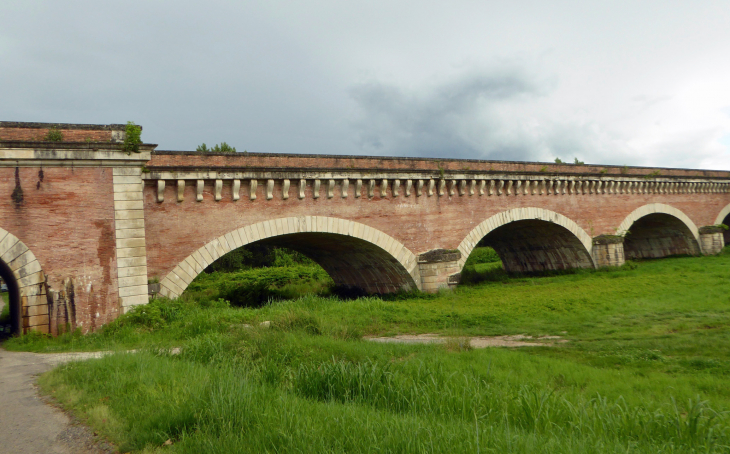 Le pont canal du Cacor - Moissac