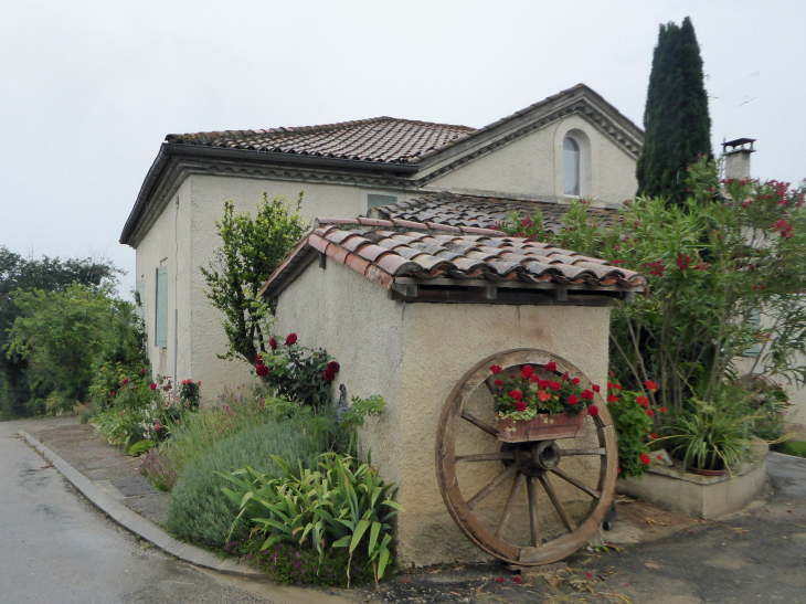 Maison du village - Montfermier