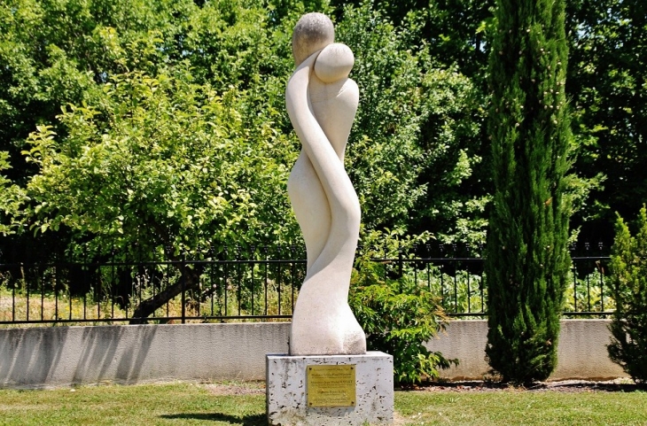 Sculpture - Montjoi