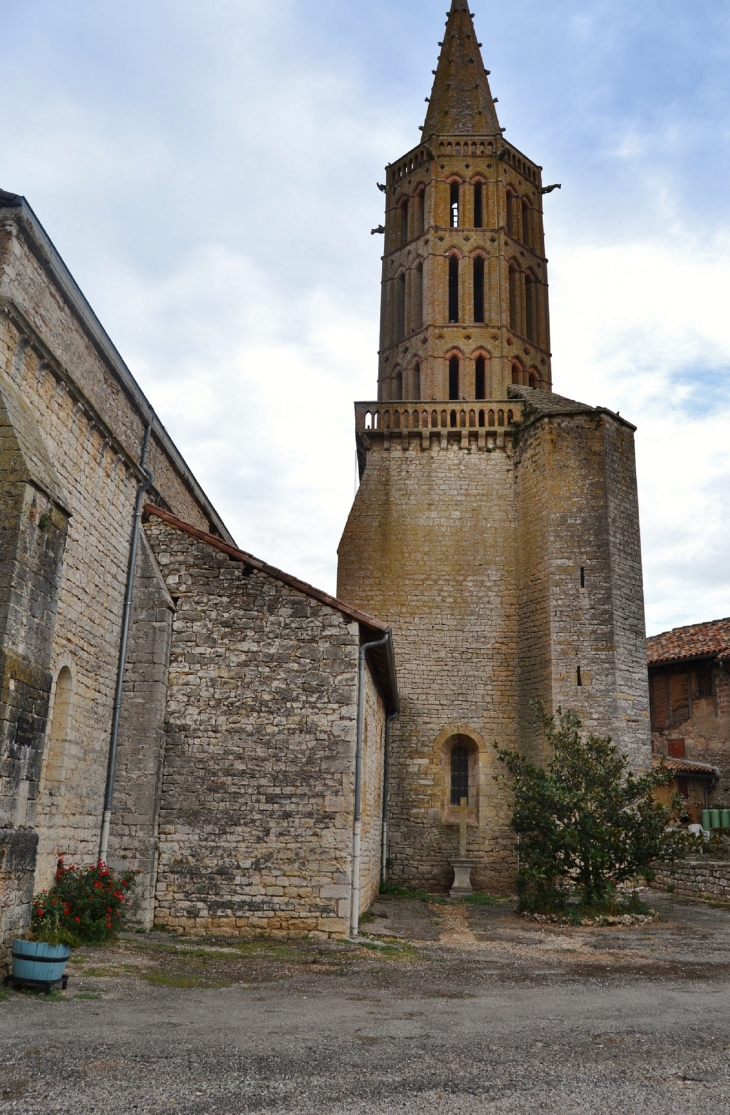 ...Eglise Saint-Pierre - Montricoux