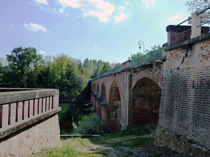 Le pont sur le Tarn - Reyniès