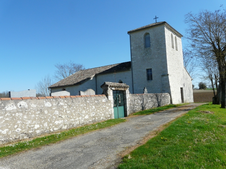 L'église de Souillas   Crédit : André Pommiès - Saint-Beauzeil