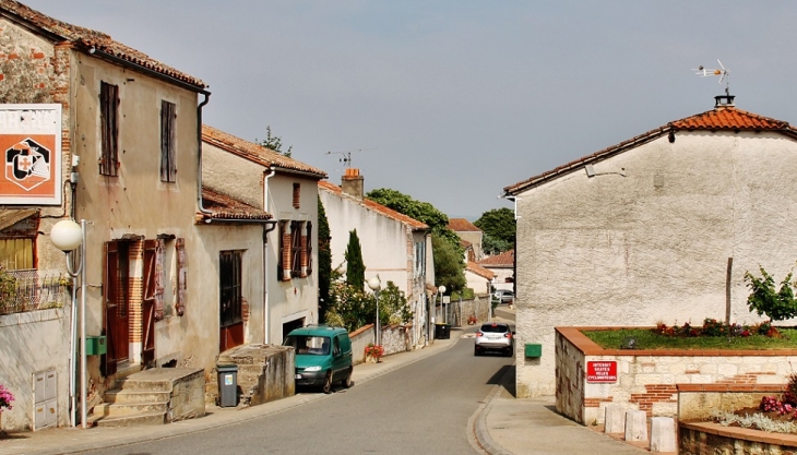 Le Village - Saint-Loup