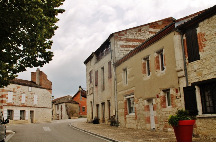 Le Village - Saint-Paul-d'Espis
