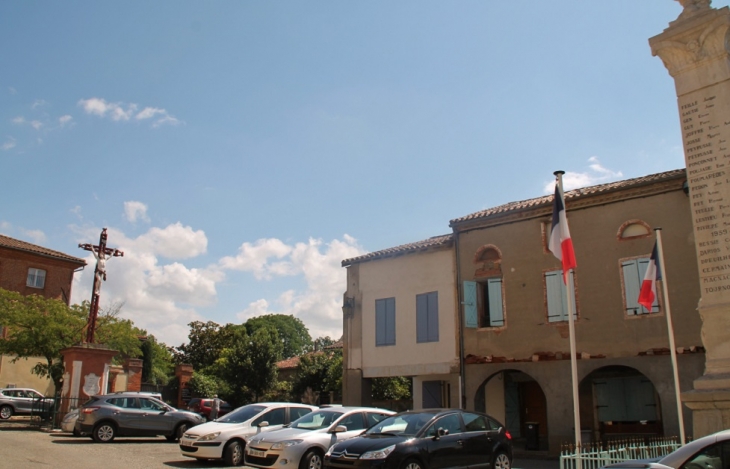 Photo à SaintPorquier (82700) Le Village SaintPorquier, 291723