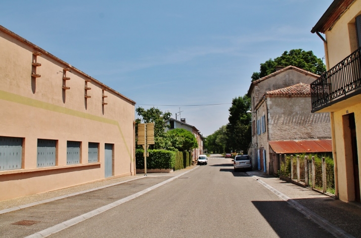 Le Village - Vazerac