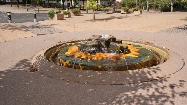 Fontaine Parc de la Mairie - Blaye-les-Mines