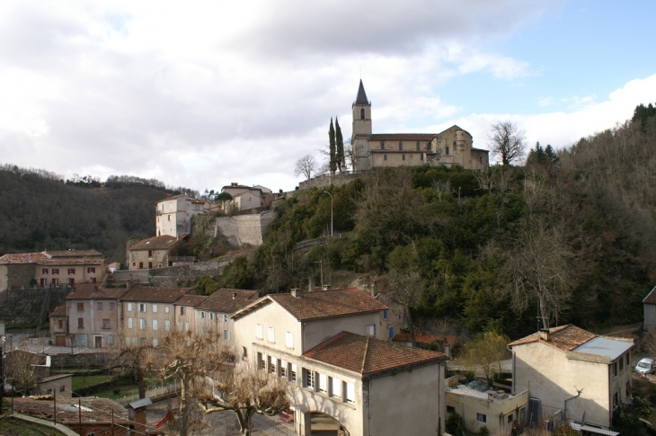 Le  village - Boissezon