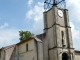 La petite église (du XVIe ou XVIIe siècle)  ne possède pas de clocher. Elle est surmontée d'une curieuse ferronnerie destinée à supporter la cloche…