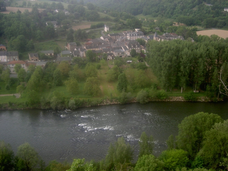 Villeneuve sur Tarn - Commune de CURVALLE