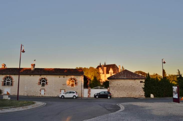 -Château de Creyssens - Puygouzon