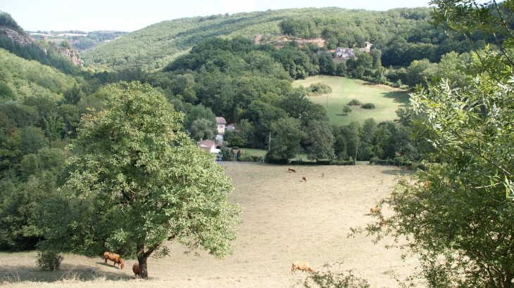 Travanet ( Commune de St Antonin de Lacalm ) - Saint-Antonin-de-Lacalm