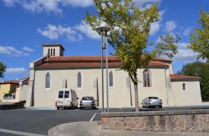 *Eglise Saint-Benoît - Saint-Benoît-de-Carmaux