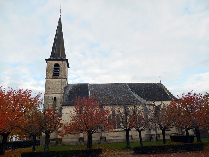 L'église - Aubry-du-Hainaut