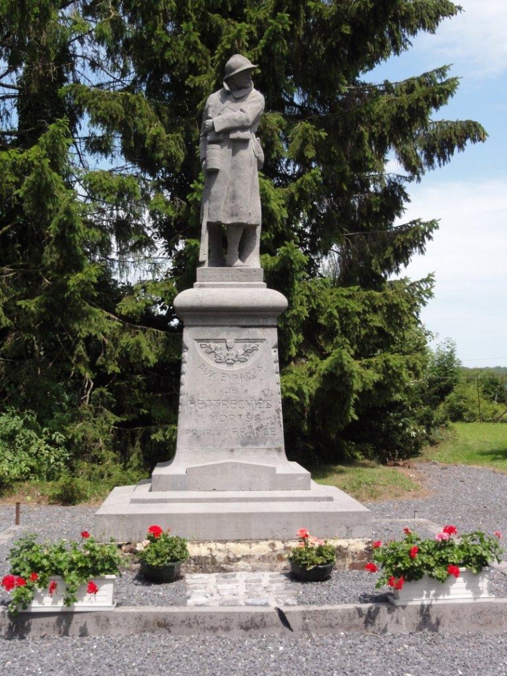 Bettrechies (59570) monument aux morts