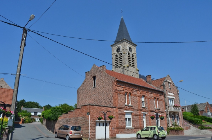 La Mairie et L'église - Bugnicourt
