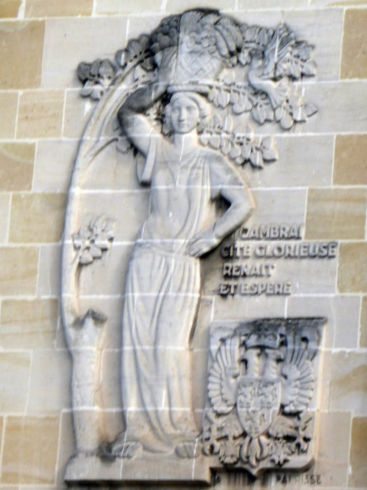 Symbole de la reconstruction après la guerre - Cambrai
