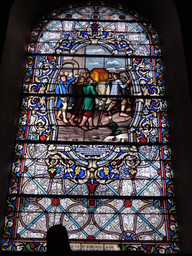 Dompierre-sur-Helpe (59440)  église Saint Etton, vitraux vie de Saint Etton,9 