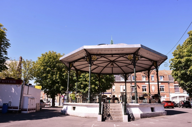 La Commune ( Kiosque ) - Merville