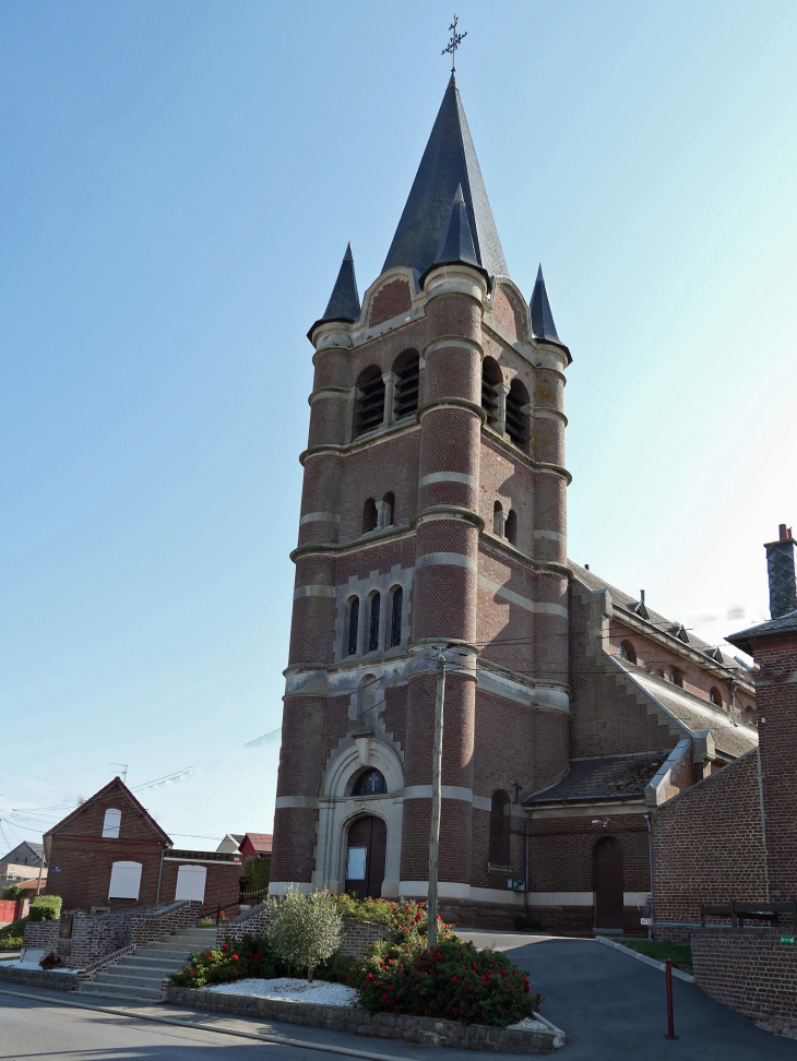 Moeuvres(59400) l'église - Mœuvres