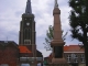 Photo suivante de Mons-en-Pévèle Eglise et monuments aux morts