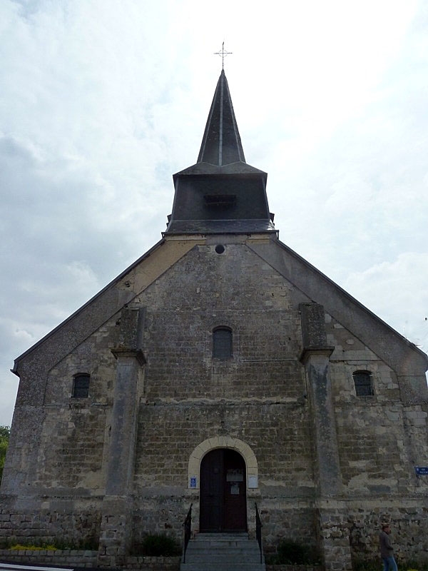 L'entrée de l'église - Montigny-en-Cambrésis