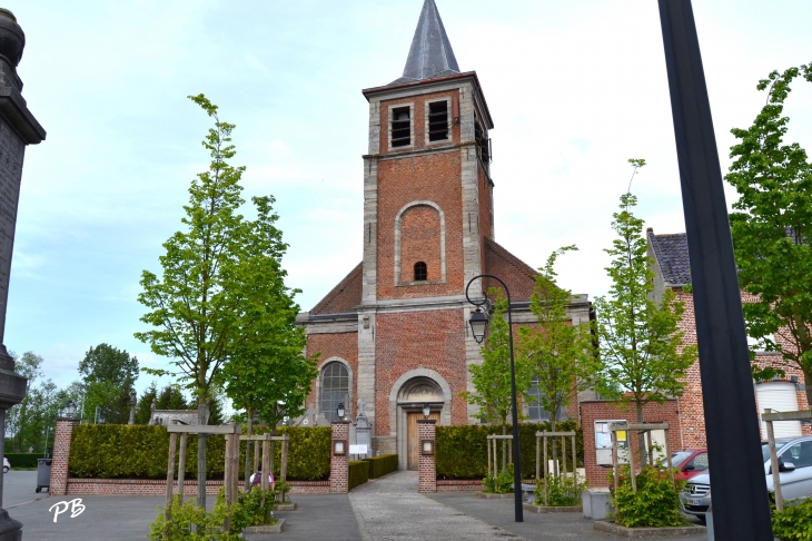 église Saint-Pierre - Mouchin