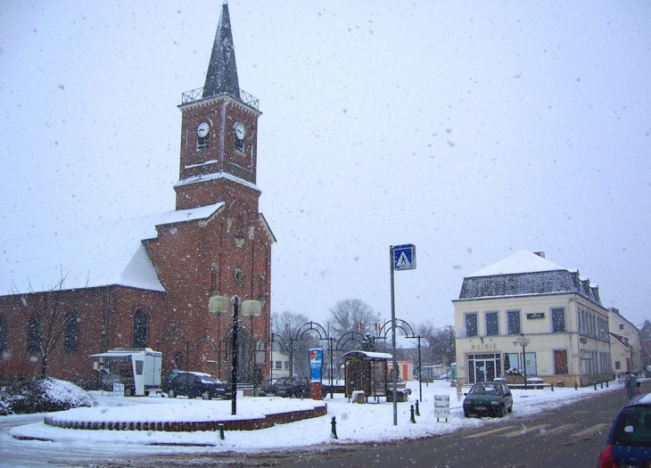 Eglise et Hôtel de ville - sous la neige - Pont-à-Marcq