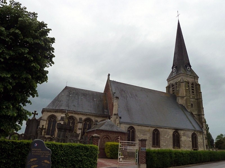 L'église - Saint-Aubert