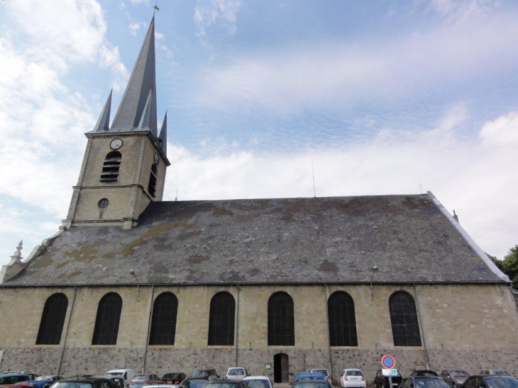 Solesmes (59730) église Saint Martin