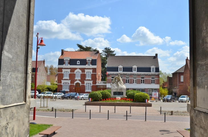 Le Village ( La Place ) - Steenwerck