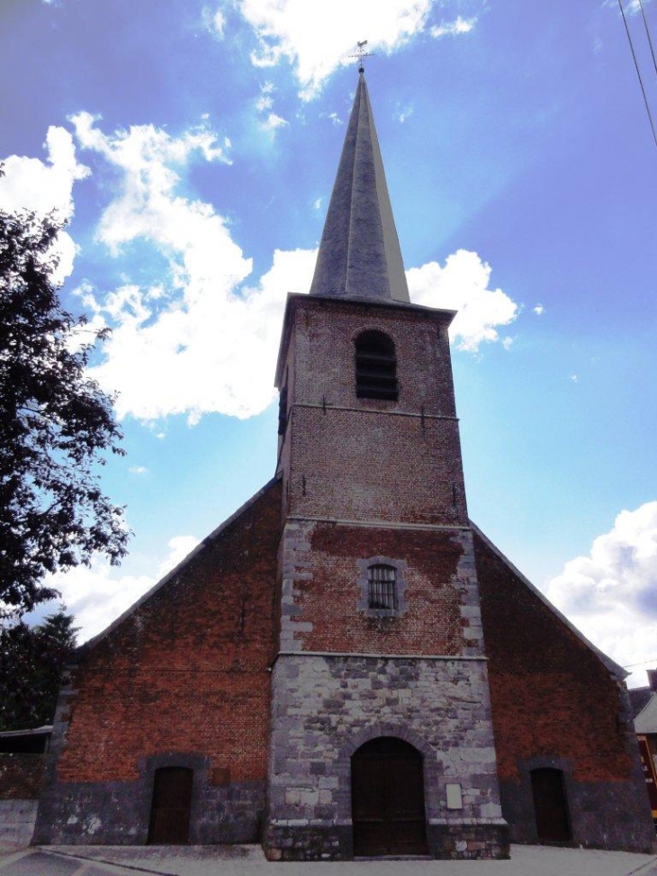 Taisnières-en-Thiérache (59550) église, façade