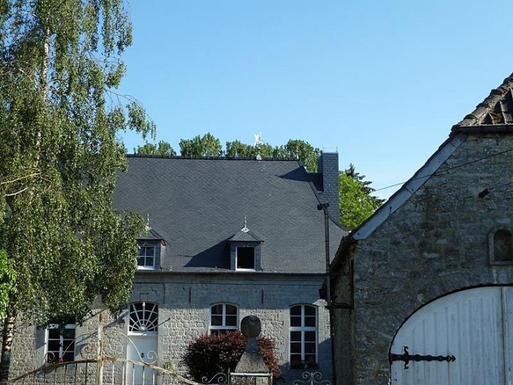 Belle maison en pierre bleue - Wallers-Trélon
