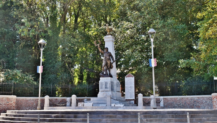 Monument-aux-Morts - Divion