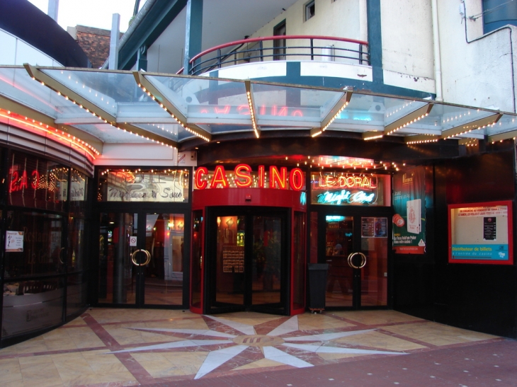 Le Casino des Quatre Saisons, Rue Saint-Jean - Le Touquet-Paris-Plage