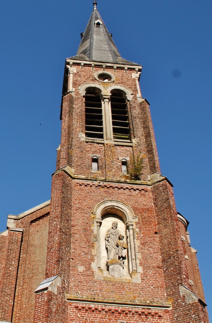 église St Martin - Mont-Saint-Éloi