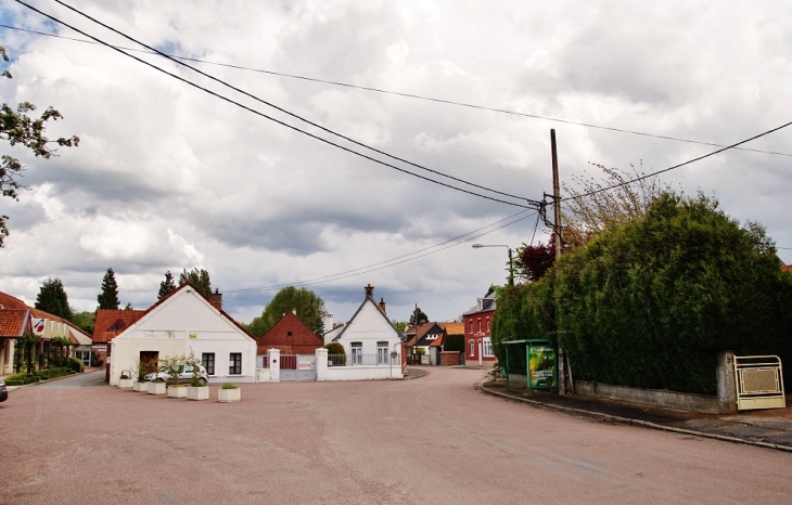 Le Village - Nielles-lès-Bléquin