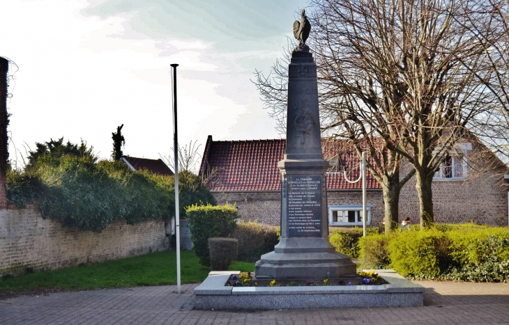 Monument aux Morts - Noyelles-lès-Vermelles